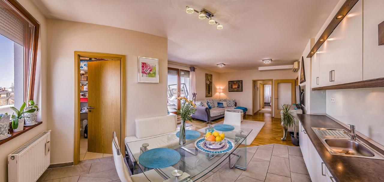 Budapest Top Apartment With Private 90 Sqm Rooftop, Free Parking And Air Condition Esterno foto