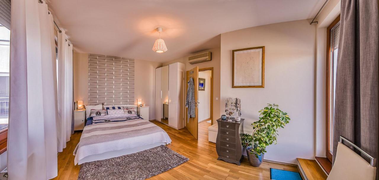 Budapest Top Apartment With Private 90 Sqm Rooftop, Free Parking And Air Condition Esterno foto